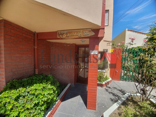 Imagen 5 de 13 de Departamento 2 Amb. - Con Cochera - Todos Los Servicios!