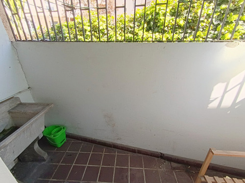 Departamento Primer Piso Con Patio - Providencia