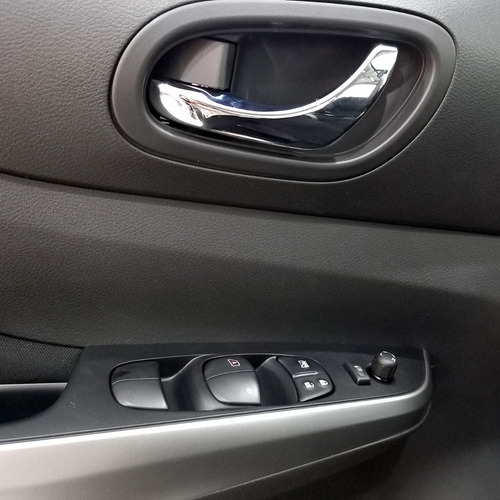 Imagen 14 de 25 de Nueva Nissan Frontier Xe 4x4 Mt 2022