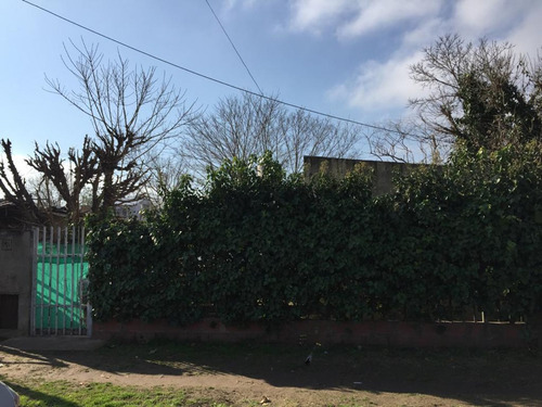 Imagen 1 de 11 de Venta Lote Terreno Con Casa A Refaccionar Merlo