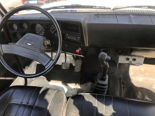 Gm Chevrolet D14000 Ano 1990 Cesto Aéreo R$ 120.000,00