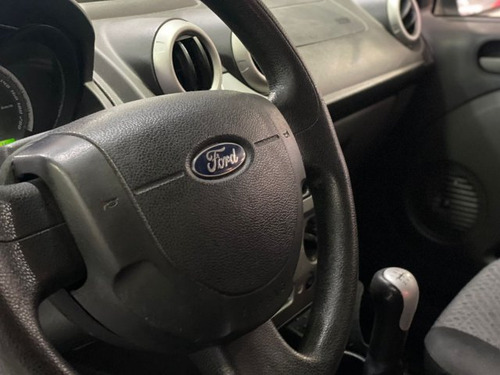 Ford Fiesta Fiesta 1.6 ROCAM HATCH 8V FLEX 4P MANUAL