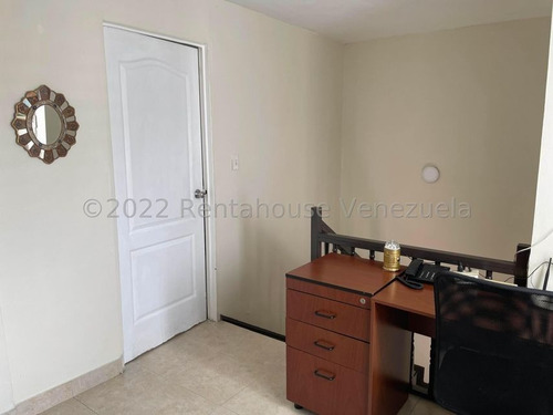 Imagen 12 de 26 de Julio Latouche Vende Casa La Esmeralda 22-21755 Jj35