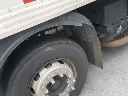 Imagem 14 de 15 de Volvo Vm 260