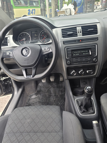 Volkswagen Suran 1.6 Comfortline 101cv