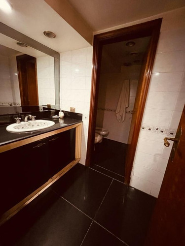 Imagen 5 de 30 de Excelente Casa Con Piscina En Venta - Lomas De Zamora