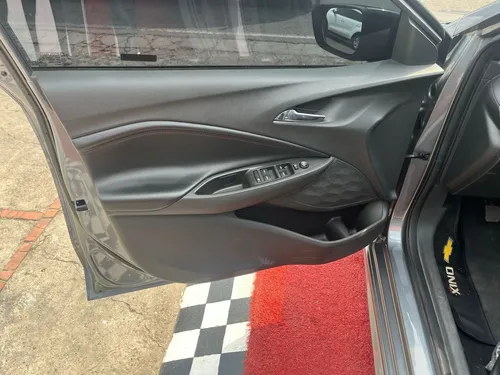 Chevrolet Onix RS 1.0 MT