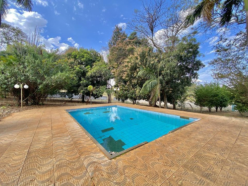 Imagem 7 de 22 de Tororó Chácara Com 21.140² Com Lote Plano E Todo Cercado, A Casa Possui 3 Quartos Sendo 2 Suítes, 5 Vagas D Garagem E Muito Mais! - Villa132506