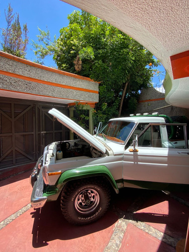 Pick Up Jeep J10 Honcho 1984 Automática 4x4