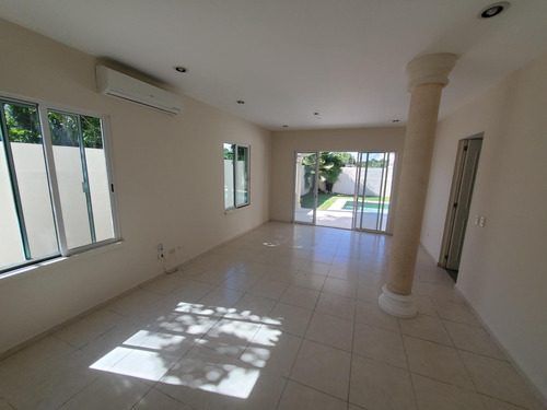 Casa En Venta En Playa Del Carmen 3 Recamaras Con Alberca Privada