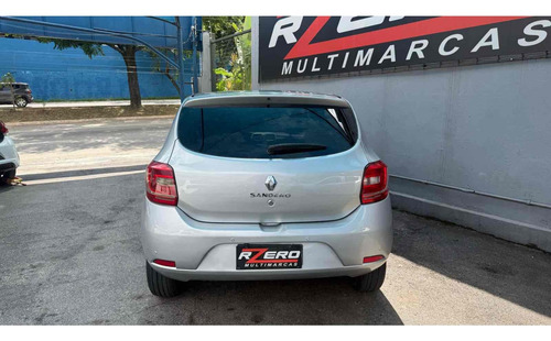 Renault Sandero 1.0 AUTHENTIQUE 16V FLEX 4P MANUAL