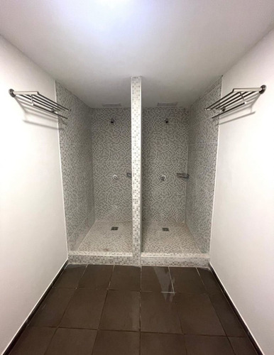 Imagen 5 de 5 de Venta Galpón 1300m2 En General Rodriguez