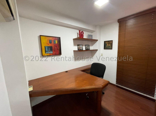 Espectacular Apartamento En Cerro Verde Y 24-23759