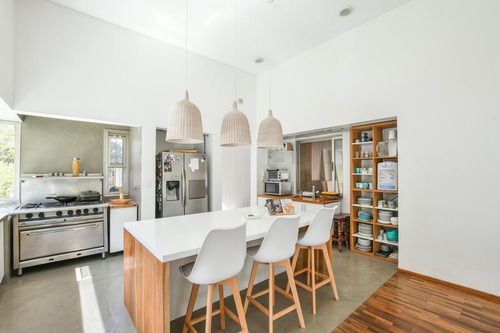 Imagen 11 de 30 de Casa De 4 Dormitorios En Venta Con Pileta Aldea Fisherton