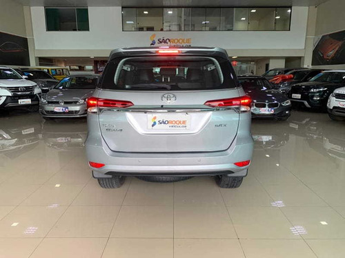 Toyota Hilux Sw4 Srx 2.8 Diesel - 7 Lugares