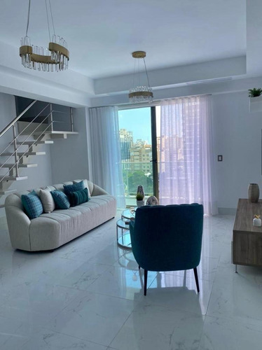 Apartamento Amueblado De Dos Niveles | 2 Habitaciones | 2.5 Baños | 2 Parqueos | Piscina | Gimnasio