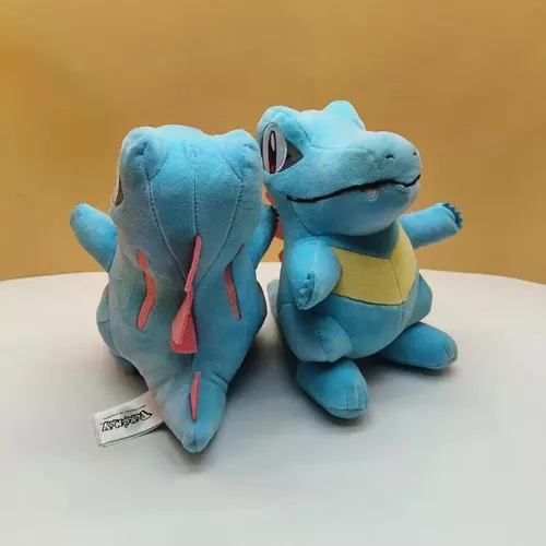 Pelúcia Pokemon Totodile Importada Crocodilo Tipo Água 19 Cm