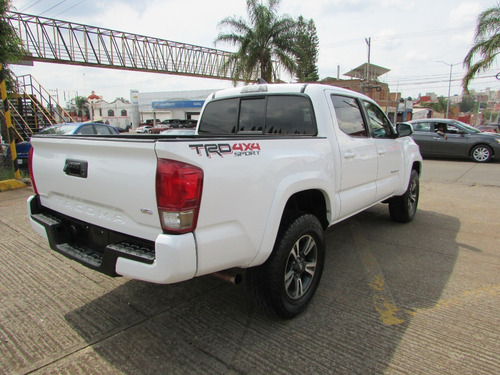 Imagen 4 de 15 de Toyota Tacoma 2016 Sport 4x4
