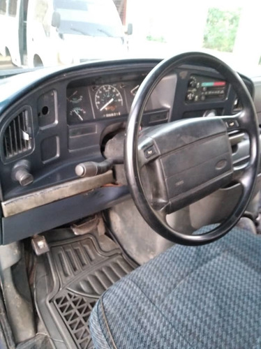 Imagen 6 de 7 de Ford Buceta Van