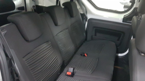 Imagen 5 de 18 de Renault Kangoo Confort 5 A 1.5 Dci Entrega Inmediata (jp)