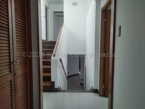 Apartamento Con Una Ubicación Privilegiada Mls #25-14769 Ng