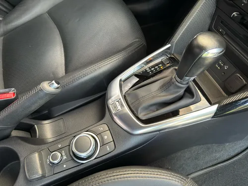 Mazda 2 1.5 TOURING AUTOMATICO HB