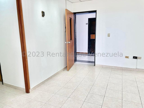Imagen 2 de 30 de Oficina En Alquiler Zona Centro De Barquisimeto Lara (23-26329) // Invierta Seguro Con Rentahouse//