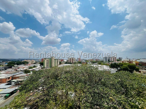 Jean Pavon Tiene Excelente Apartamento En Venta En El Este De Barquisimeto Lara 1 8 5 5 8