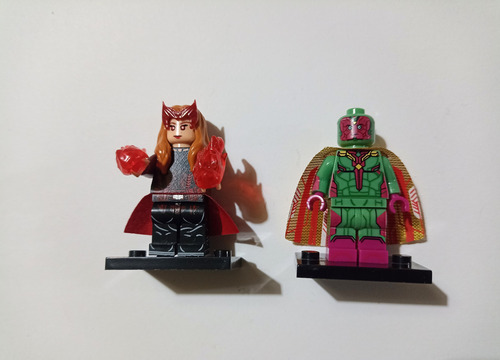 Wanda Maximoff (scarlet Witch) Vision Marvel Figura (Usado)