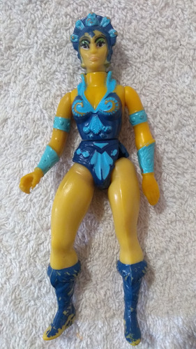 Figura Evil Lyn Motu Aurimat Mexicano Detalles Liquidación.! (Usado)