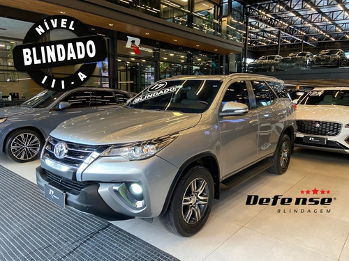 Toyota Hilux SW4 2.7 SR 7 LUGARES 4X2 16V FLEX 4P AUTOMÁTICO