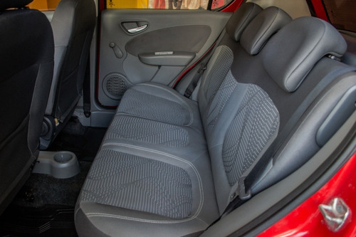 Imagen 18 de 23 de Fiat Palio Attractive Top 1.4 Nafta Full Rojo 5 Puertas Gnc