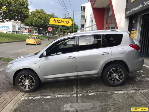 Imagen 2 de 15 de Toyota Rav 2.4 Imperial