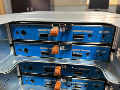 Gabinete Storage Dell Compellent Sc200 E04j 12 Gavetas 3,5 (Usado)