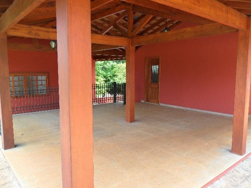 Vendo Maravilhosa Chácara De Alto Padrão A 2 Km Do Centro De Louveira, Com1500 M² De A/c, 20.000 De Terreno, Conforto E Tranquilidade Para Bem Viver. - Ch00113 - 2451665