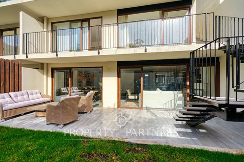 Cómodo Townhouse, Con Excelente Ubicación