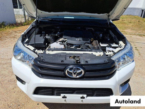 Imagen 8 de 18 de Toyota Hilux 4x4 Diesel Dx 2.4 2021 Impecable! - Autoland