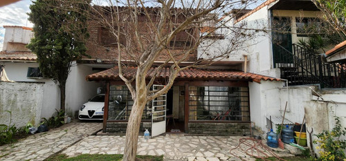 Chalet De 2 Plantas En Lote De 314 M2 (retasado)