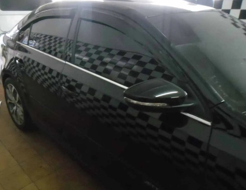 Imagem 4 de 5 de Aplique Friso Cromado Base Janela Vw Jetta 2012 A 2015 Tsi
