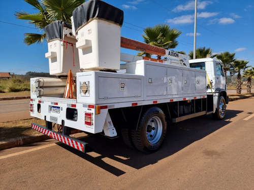 Volkswagem 13-190 4x2 Ano 2015 Cesto Aereo Linha Viva Duplo