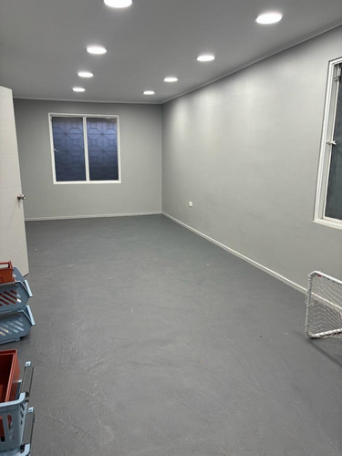 Excelente Casa Comercial Con Local, Oficina, Bodega, Estacio