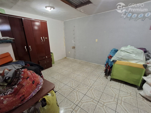 Casa En Venta De 4 Dorm. En Arica Cerca Av Cancha Rayada