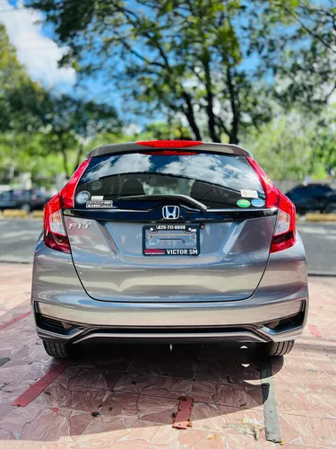 Honda Fit Plateada 2020