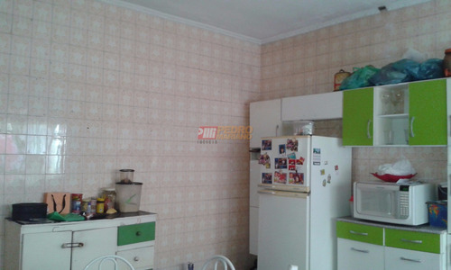 Sobrado No Bairro Vila Palmares Em Santo Andre Com 02 Dormitorios - V-27161