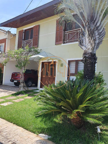 Imagem 2 de 30 de Linda Casa De Alto Padrão No Condomínio Villa Europa - Jacareí - 3911