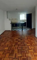 Comprar Departamento A Una Cuadra De La Estación Del Metro Solanda. Excelente Ubicación.