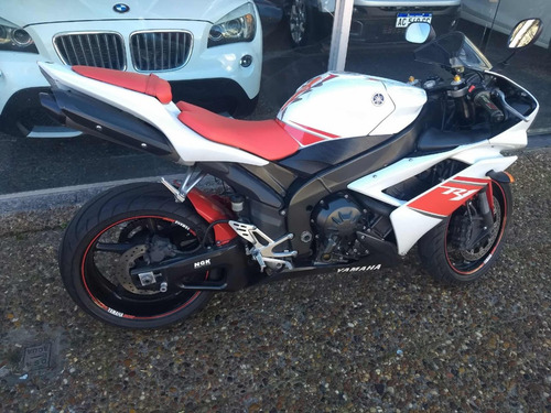 Yamaha Yzfr1
