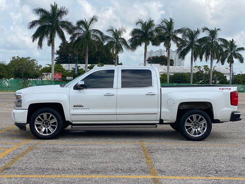 Imagen 4 de 15 de Chevrolet Cheyenne 2016 High Country