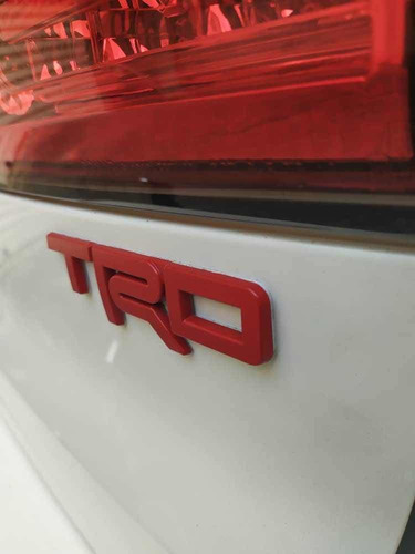 Emblema Trd Para Rusticos 4x4 Toyotas Rojo
