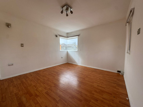 Casa En Arriendo Serena Oriente En Pasaje 4dor/3 Baños!
